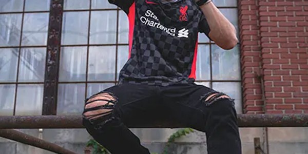 Le maillot de foot est-il adapté à porter au quotidien ?